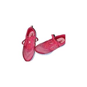 New Balance Red WX711WM running shoe Size 7.5 GUC